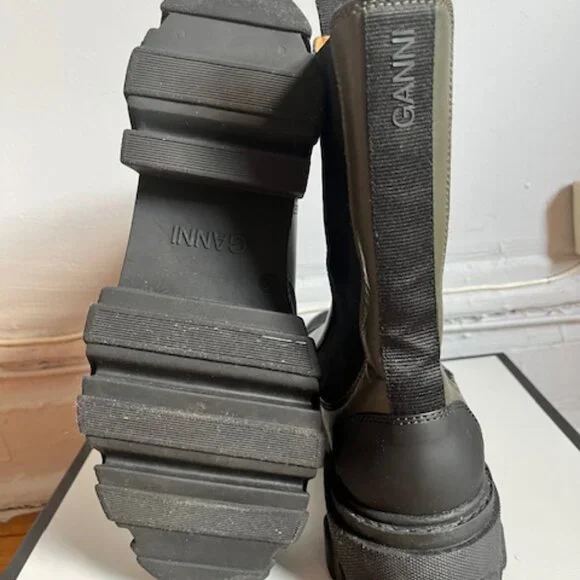 Ganni Chelsea Boot Size 40 - Picture 3 of 4